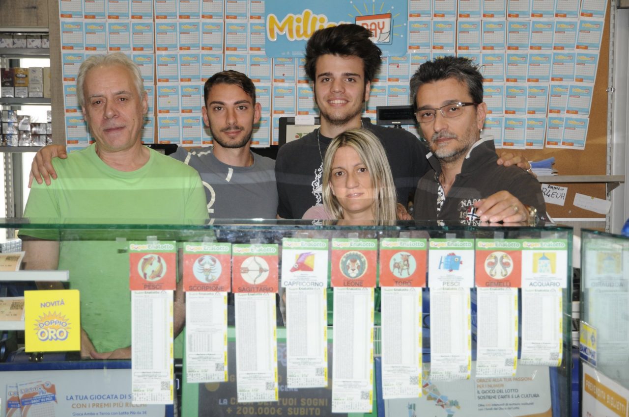 Superenalotto, alla tabaccheria N1 un 6 da oltre un milione di euro