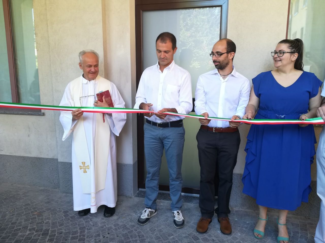 Inaugurato il nuovo ambulatorio comunale a Buscate