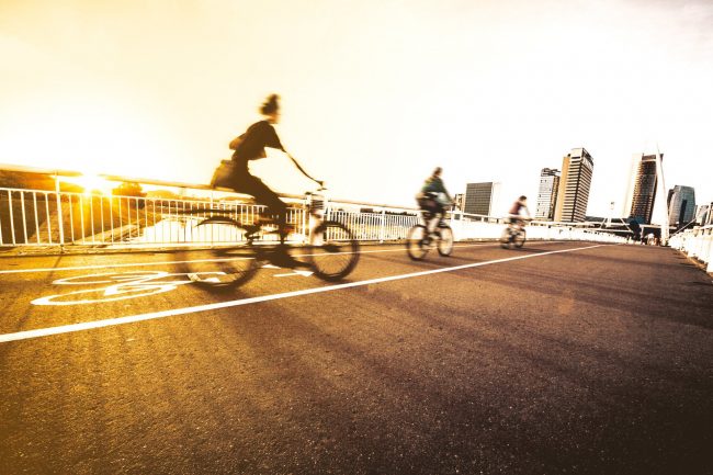 Le piste ciclabili aumentano ovunque anche a Milano