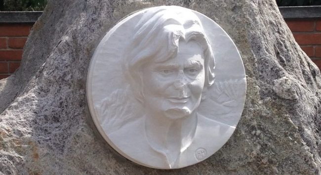 Preso il vandalo che ha rotto il naso don Antonio