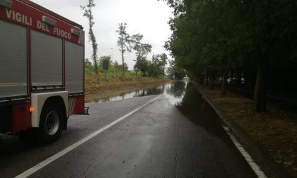 Circonvallazione allagata, strada chiusa