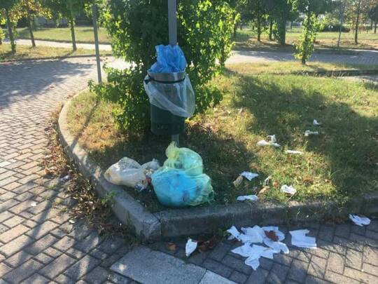 Parco del cimitero a Cerro Maggiore: interviene Airoldi