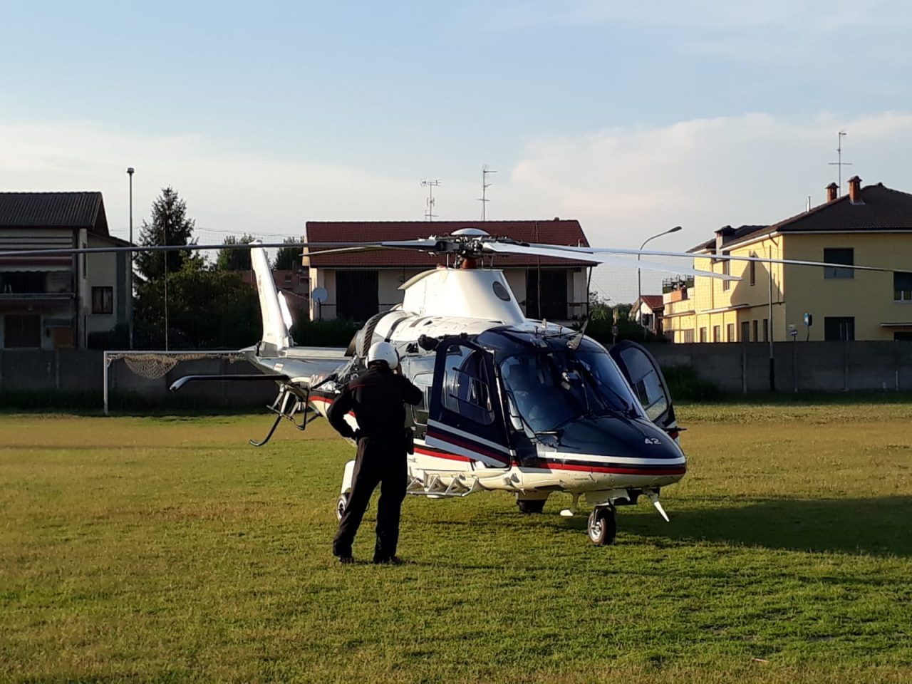 Si perde nel parco del Ticino lo rintracciano i carabinieri