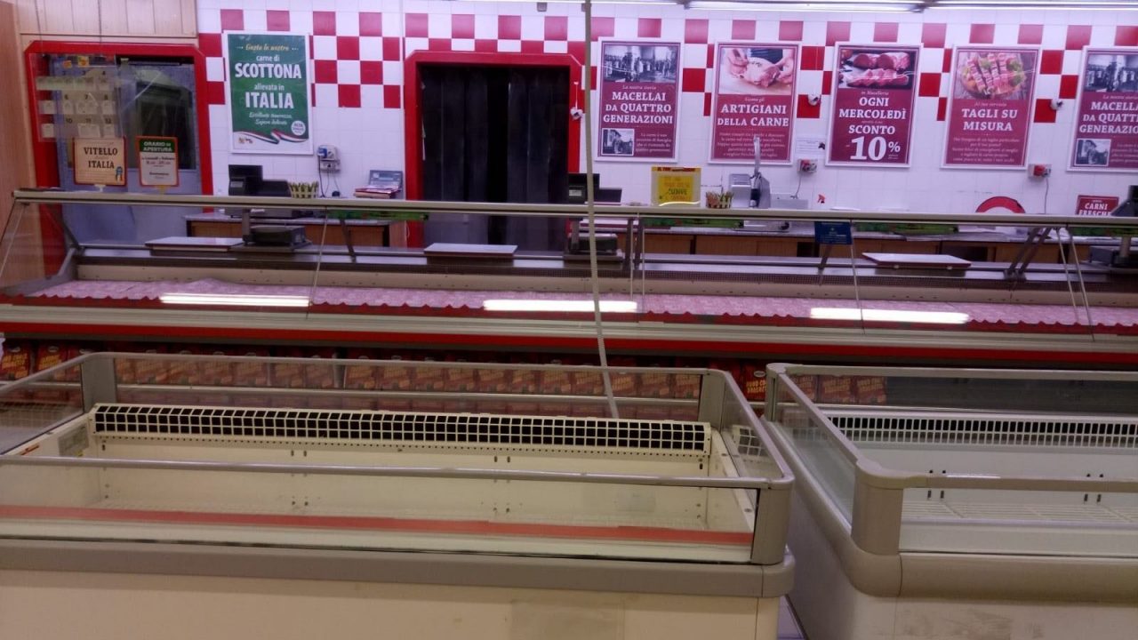 Crisi SuperDì: scaffali vuoti a Lomazzo, dipendenti preoccupati