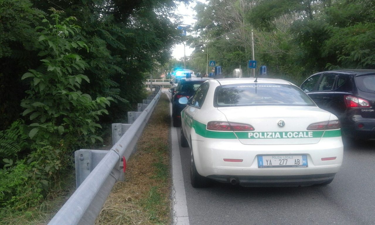 https://primamilanoovest.it/cronaca/cade-in-bici-alzaia-elisoccorso/