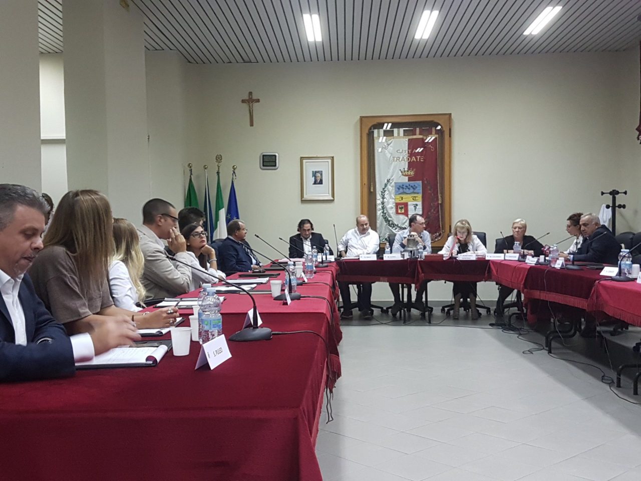 Incompatibilità, Galli in consiglio: “Rispettate le regole”. Pit 2.0: “Si verifichi legittimità di tutti gli atti”