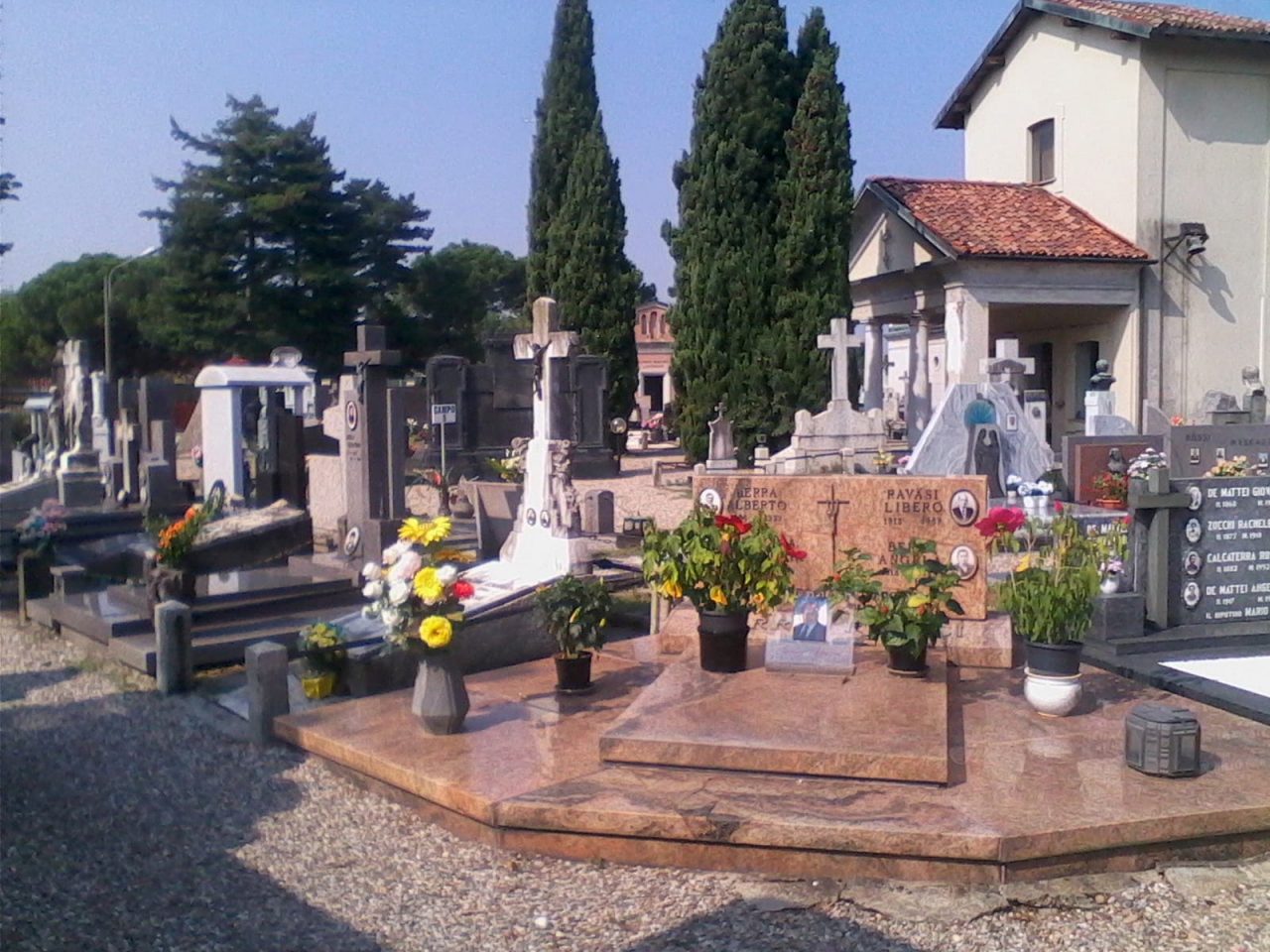Il cimitero comunale si amplia