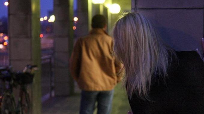 Arrestata stalker: “Se frequenti altre donne ti ammazzo”