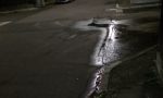 Perdita d'acqua in via Manzoni, " la strada inizia a cedere"