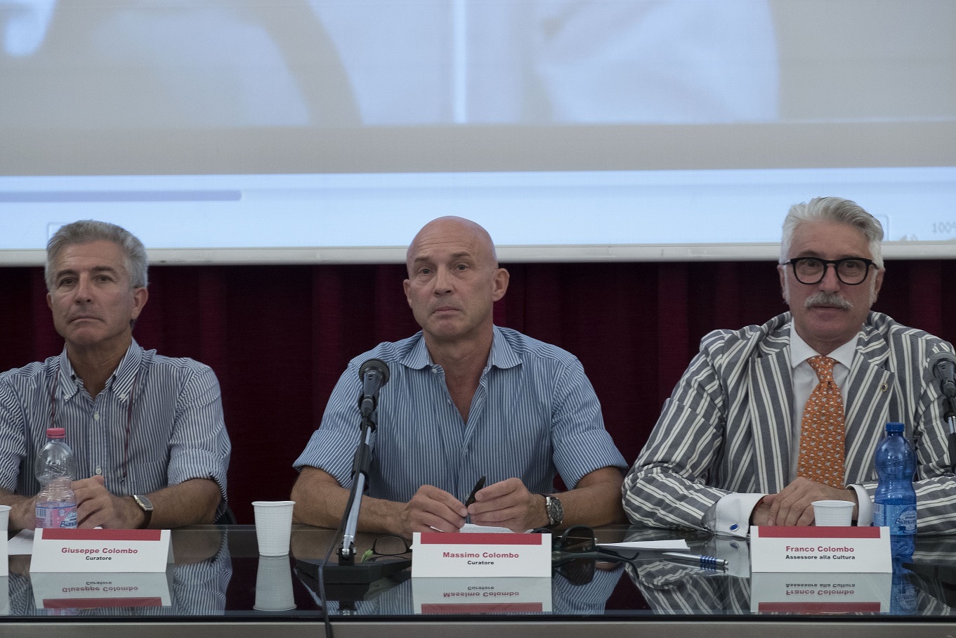 da sx Giuseppe e Massimo Colombo curatori e Franco Colombo assessore cultura comune di legnano r