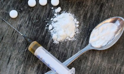 Cocaina e migliaia di euro: arrestato spacciatore già espulso dall'Italia