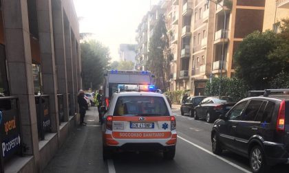 86enne investita in via Monti a Saronno FOTO