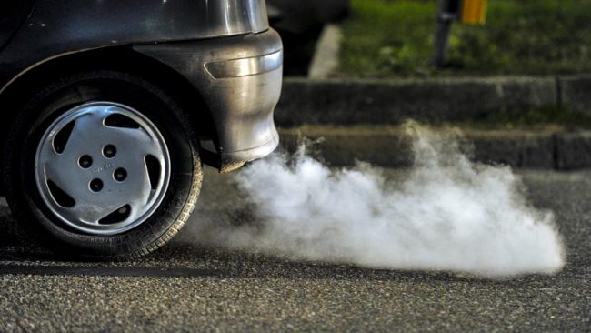 Carburanti: il 12 ottobre cambiano le etichette