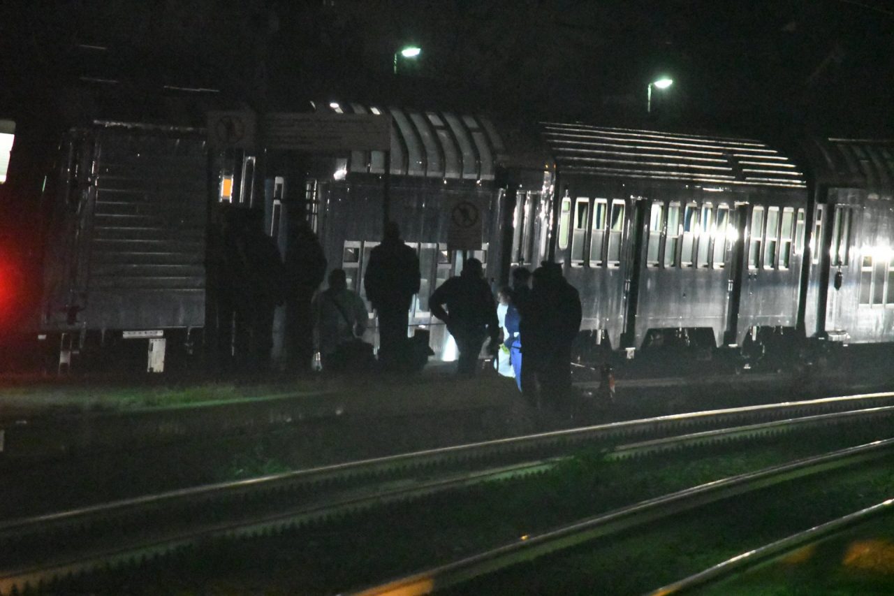 Uomo travolto e ucciso da un treno a Bollate