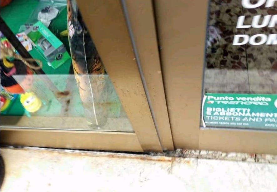 Tentato furto in cartoleria di via Dante a Magenta