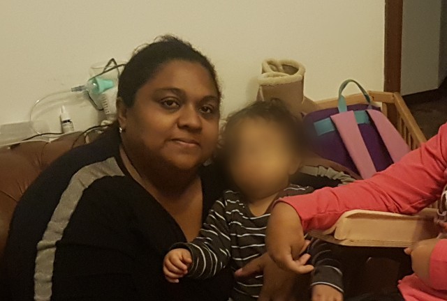 “Aiutateci”: parla la mamma di Stephanie, la bimba costretta in carrozzina dopo un incidente