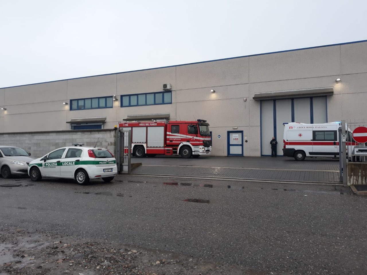 Infortunio sul lavoro a Parabiago: 24enne in ospedale