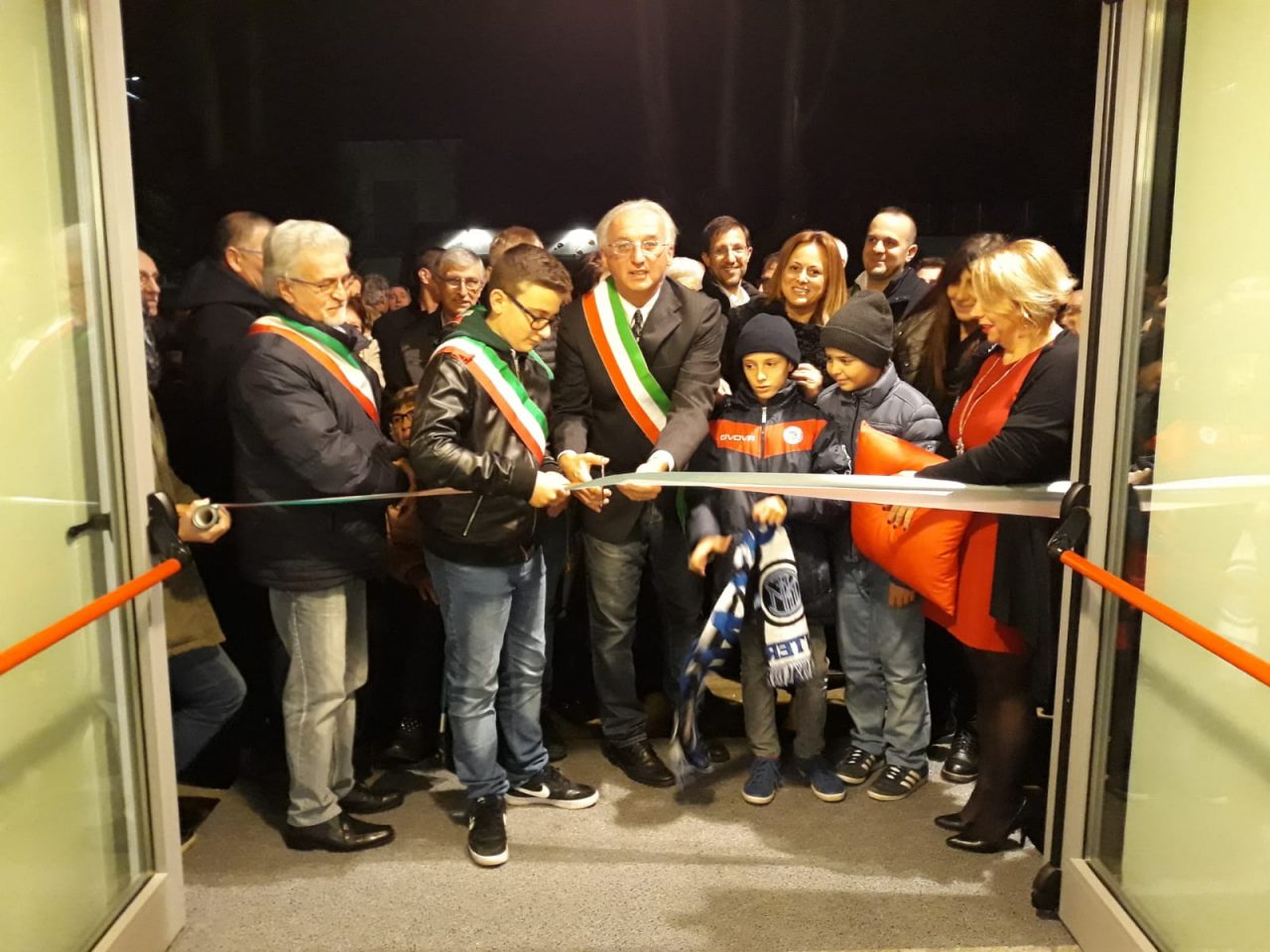 Robecchetto, taglio del nastro per la nuova biblioteca