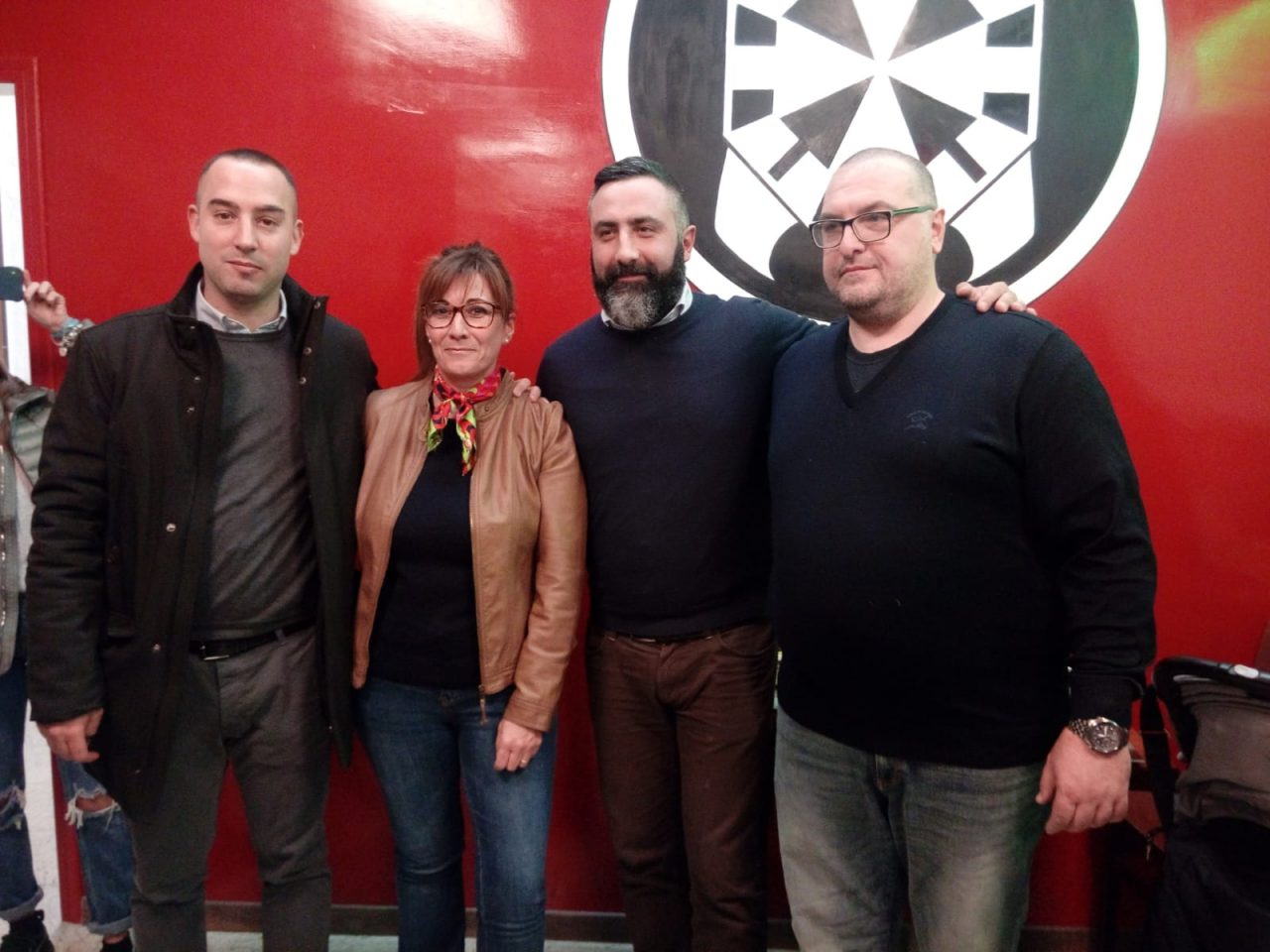 CasaPound inaugura la sede, antifascisti in corteo
