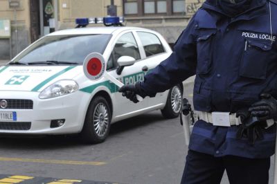 Cade dalla bicicletta, paura per un uomo