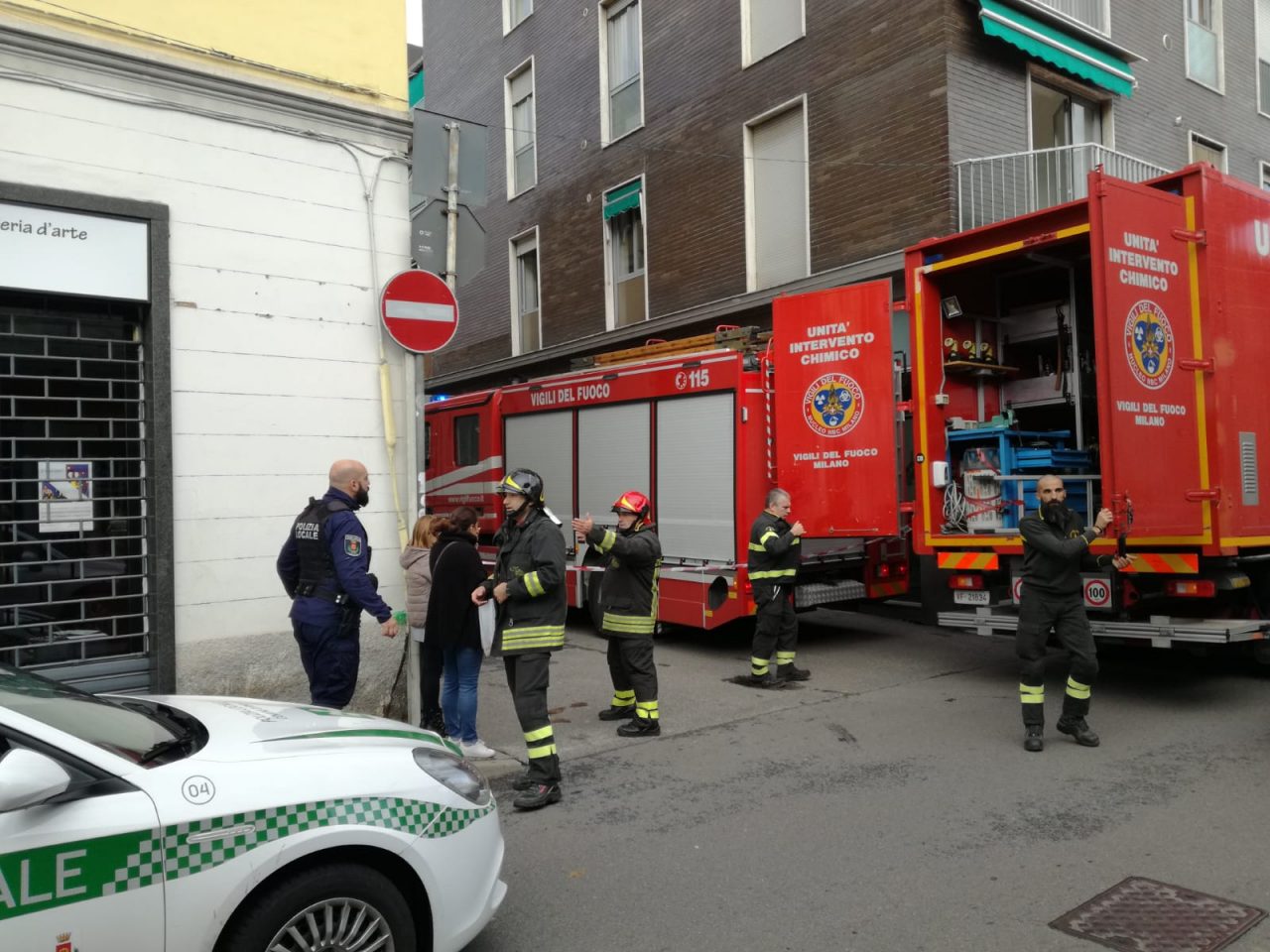 Fuga di gas a Rho: strade chiuse e palazzina evacuata