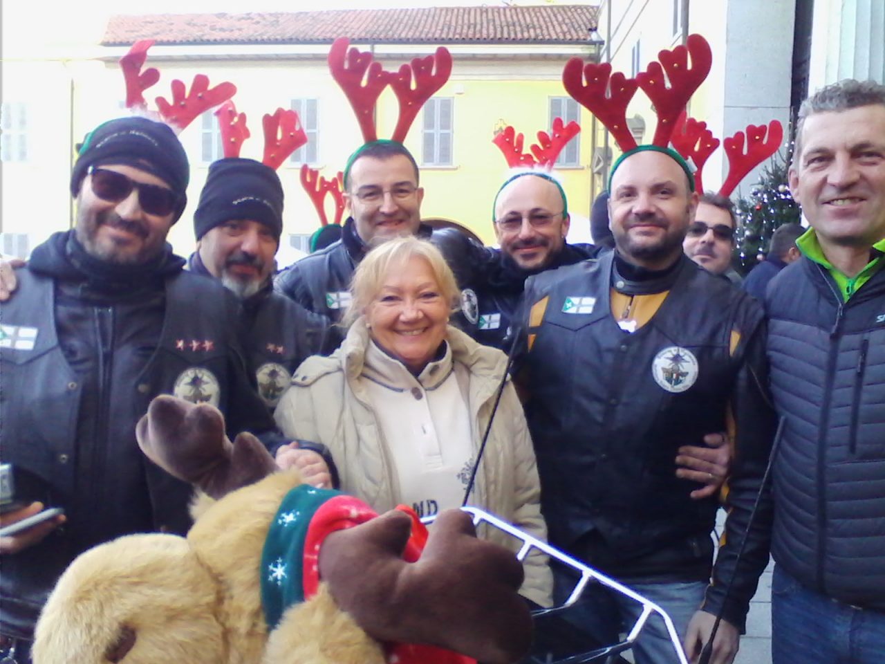 Mercatini di Natale negli spazi di Villa Annoni FOTO