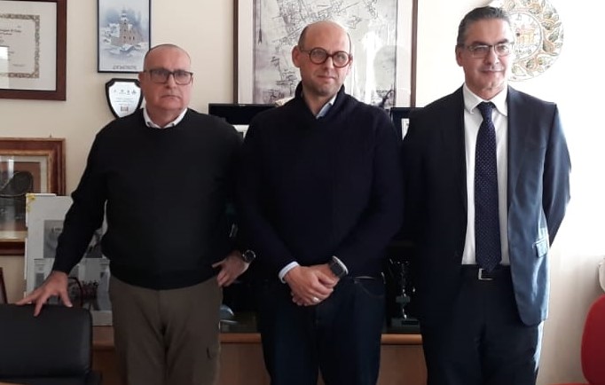Polizia locale di Parabiago, il sindacato attacca il primo cittadino