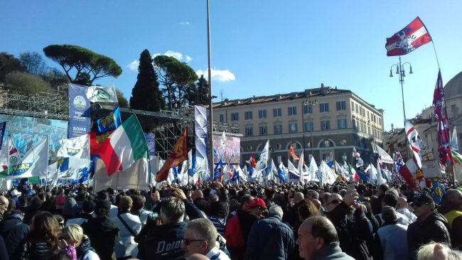 Manifestazione Lega a Roma Salvini: “Servono unità e il rispetto dell’Europa” FOTO e VIDEO