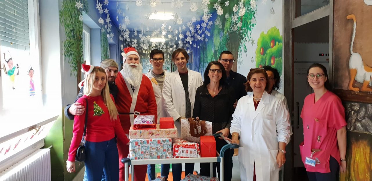 Giovani Padani natalizi, doni e regali in Pediatria a Tradate