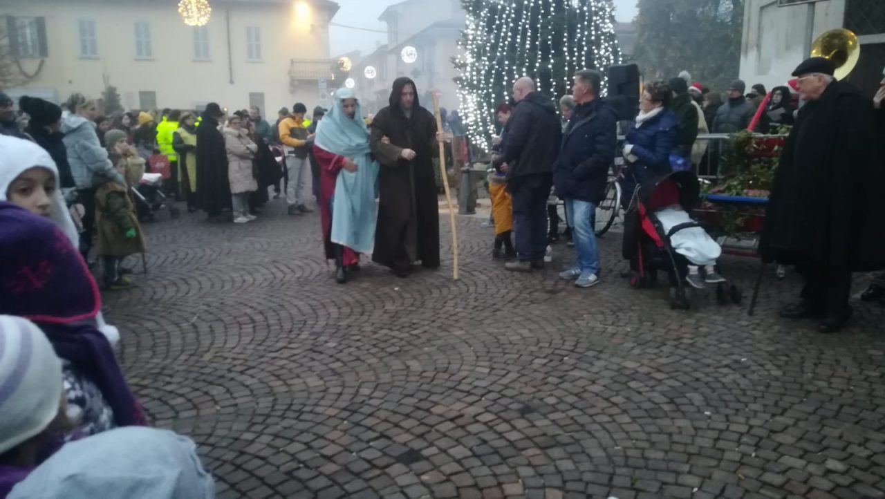Presepe vivente: allestimento in grande stile – VIDEO