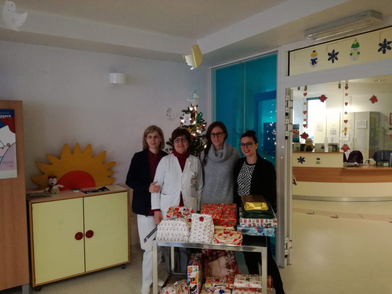 I doni di Bareggio ai bimbi della Pediatria