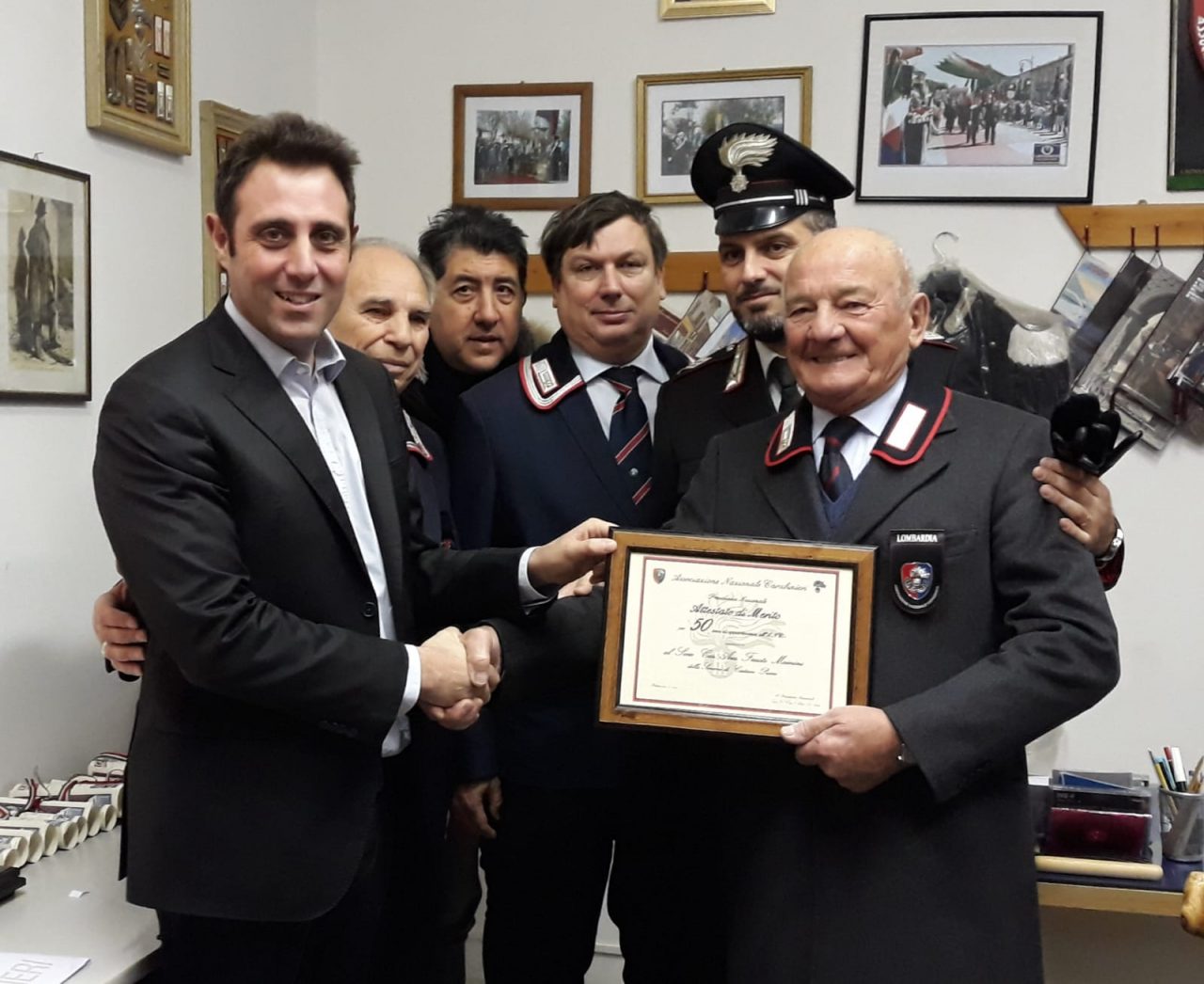 Carabinieri per sempre, attestati di fedeltà a Castano FOTO