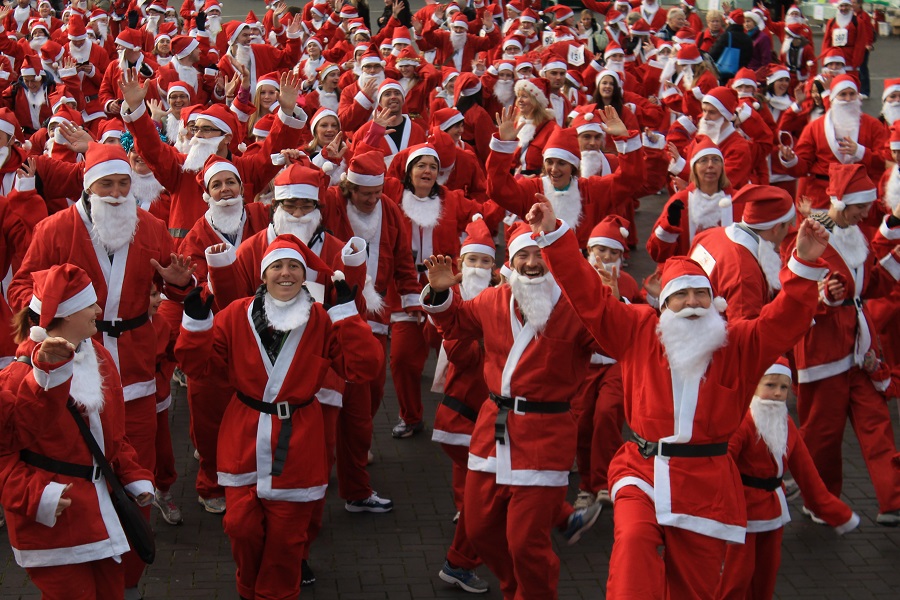 Motta, in azione la Banda dei Babbi Natale di Rainbow