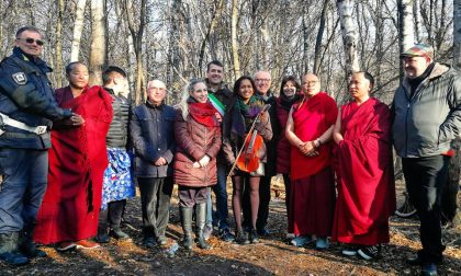 Monaci tibetani contro gli spacciatori