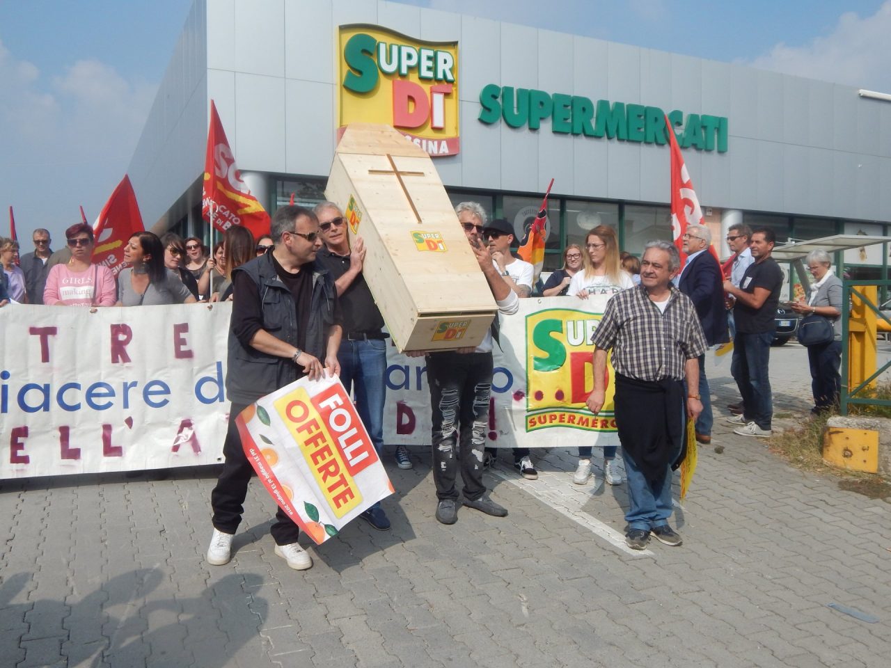 Crisi Superdì, il Tribunale dà il via libera alle riaperture