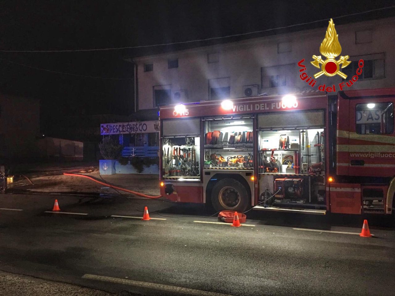 A fuoco un appartamento a Lainate FOTO