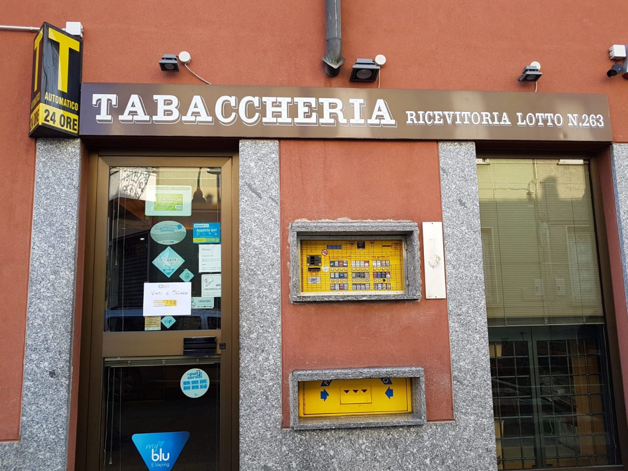 Lotteria Italia: parla la titolare della tabaccheria di Rescaldina baciata dalla fortuna FOTO