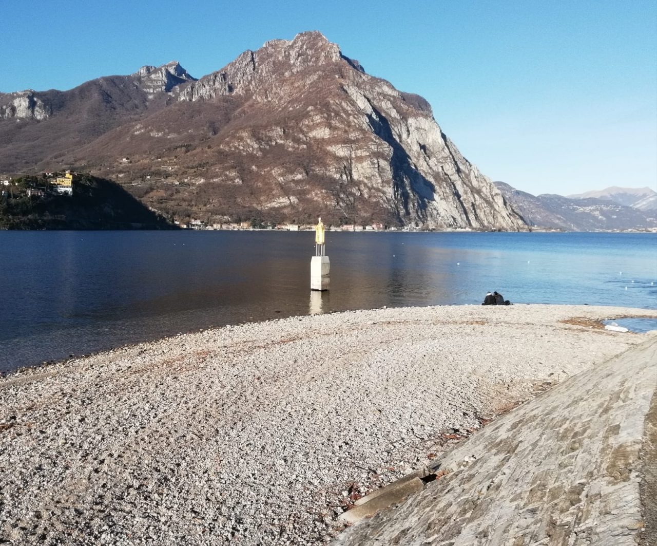Lago di Lecco in secca, allarme siccità FOTO IMPRESSIONANTI