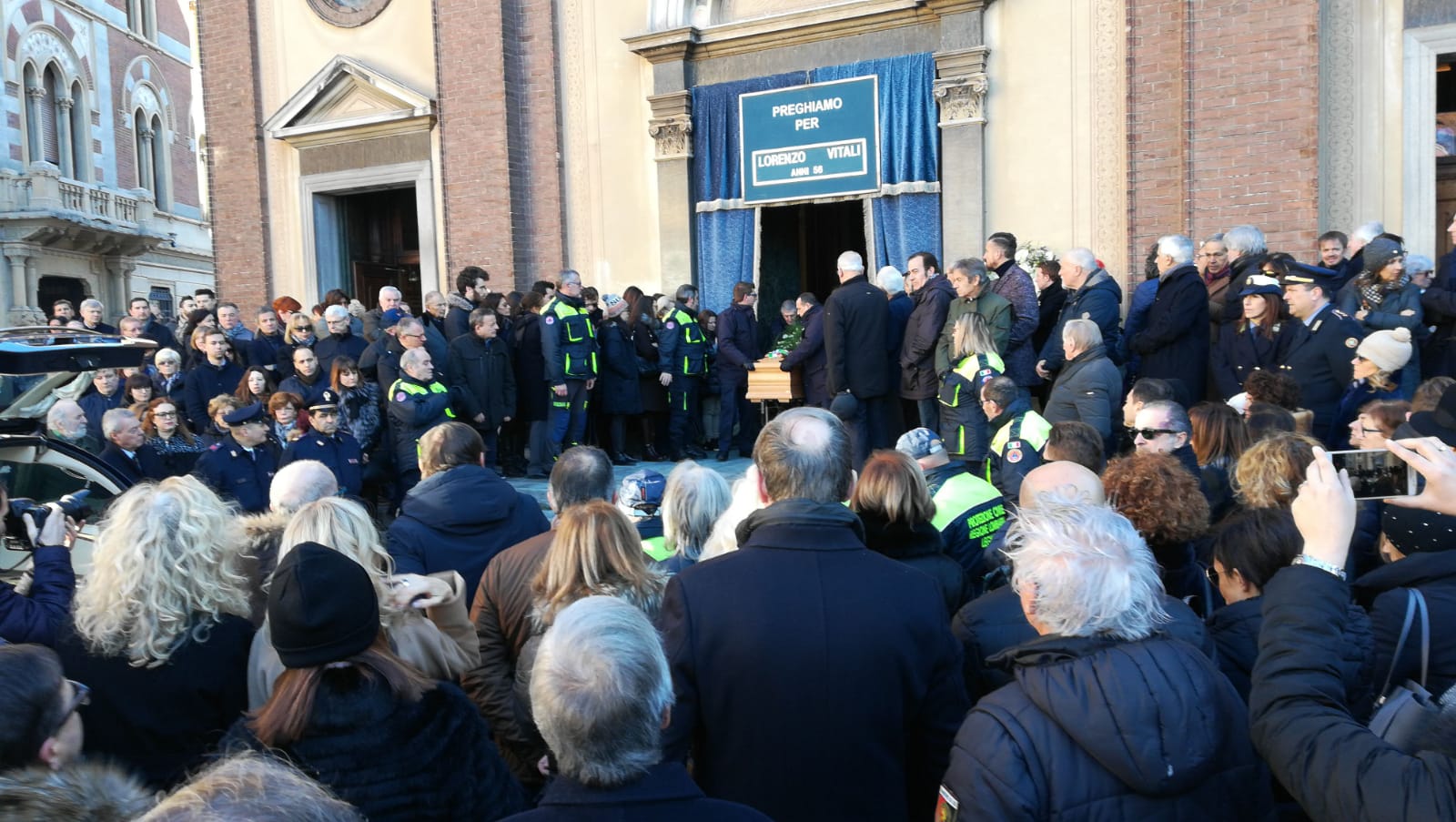 Legnano, funerali ex sindaco Lorenzo Vitali