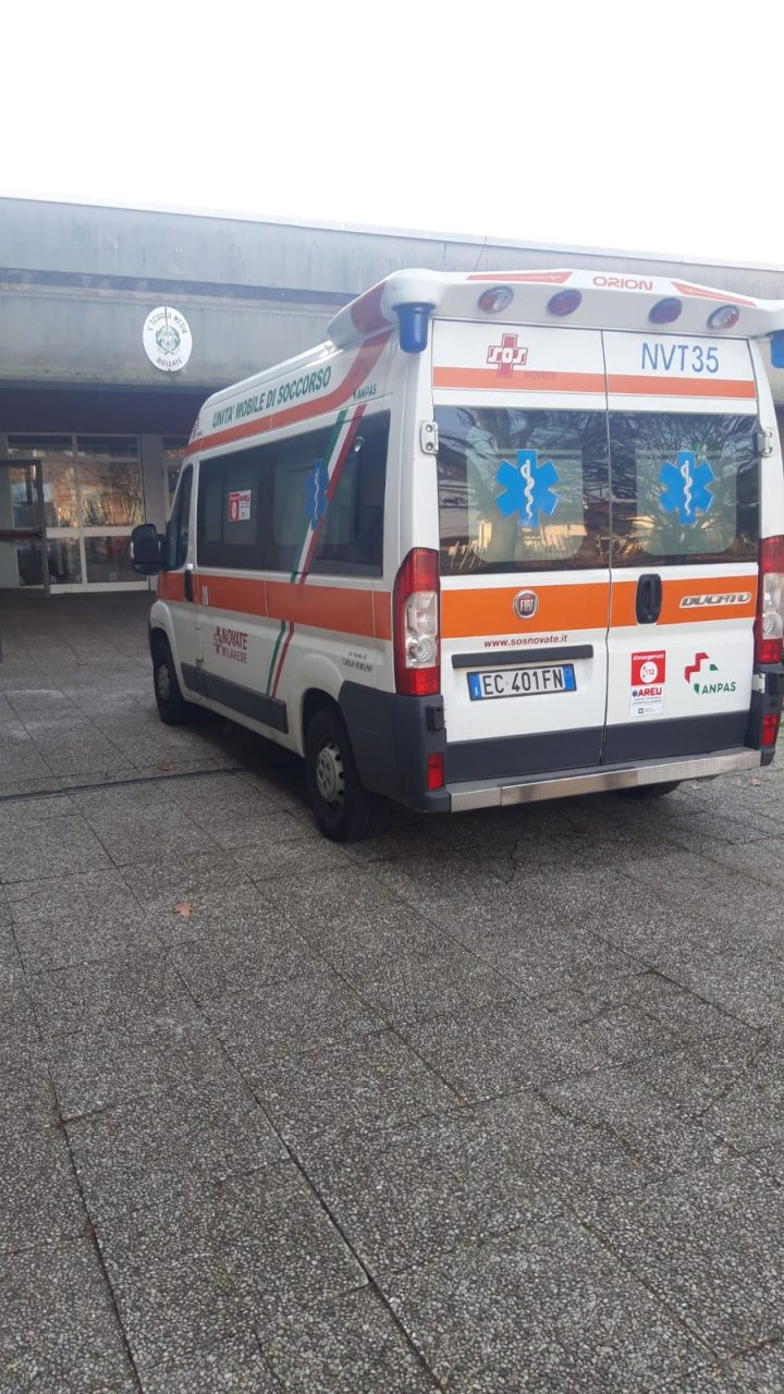 Malore a scuola, arriva l’ambulanza per un 11enne