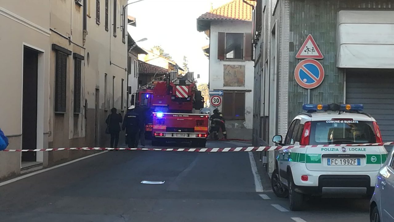 abitazione in fiamme