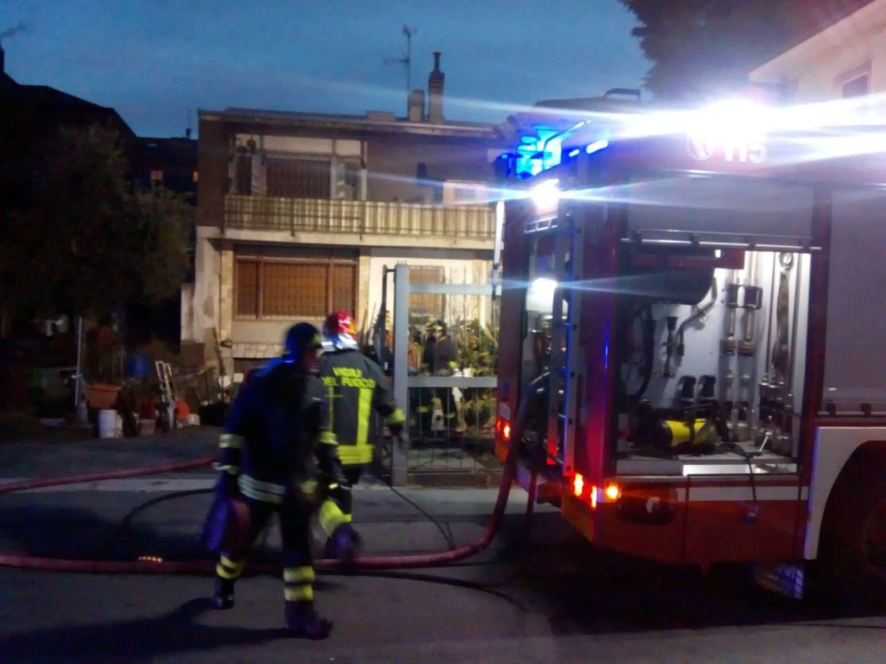 Guasto alla canna fumaria: donna intossicata in casa