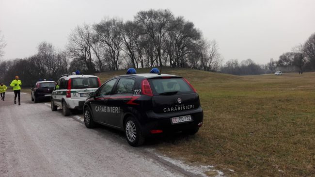 Giovane trovato morto nel parco