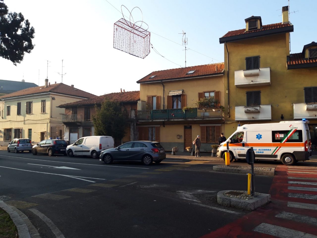 Paura per una ragazza investita a Bollate