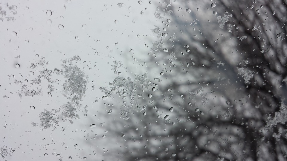 Domani, venerdì, arriva la neve sui monti, mista a pioggia in pianura | Previsioni Meteo Lombardia