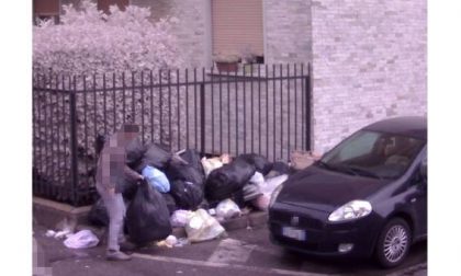 Il sindaco pubblica le foto di chi abbandona i rifiuti