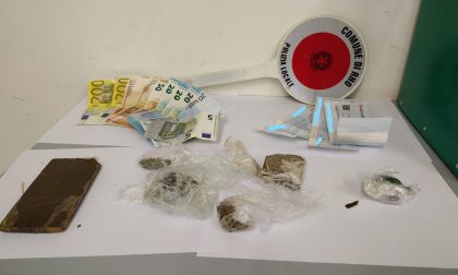 Maxicontrolli della Polizia locale: sequestrati droga e soldi
