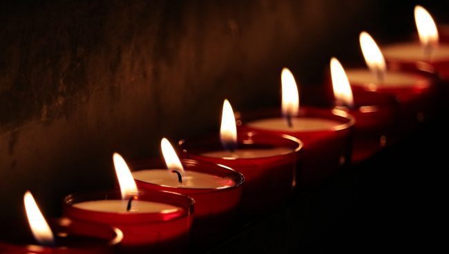 Camminata con candele per la pace in Ucraina