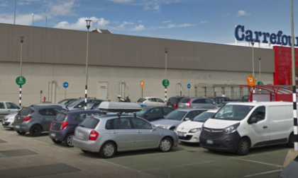 Carrefour annuncia nuovi tagli in diversi punti vendita