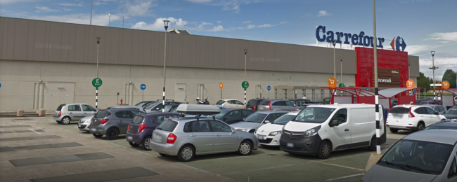 Carrefour annuncia nuovi tagli in diversi punti vendita